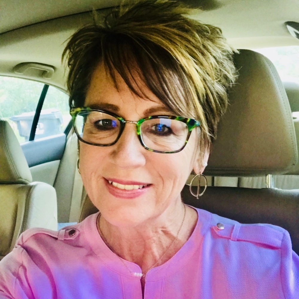 Meet your Posher, Dana